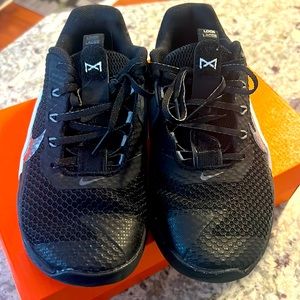 Like new women’s Nike Metcon seven size 6 1/2
